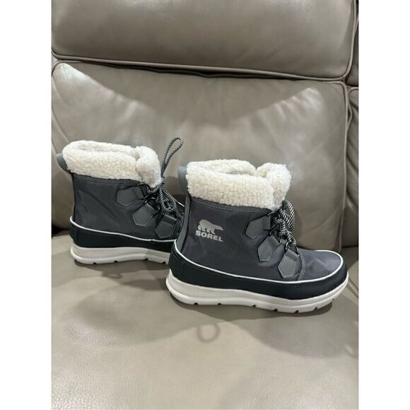 SOREL NWT Explorer Carnival with Faux Fur Collar - Picture 7 of 12